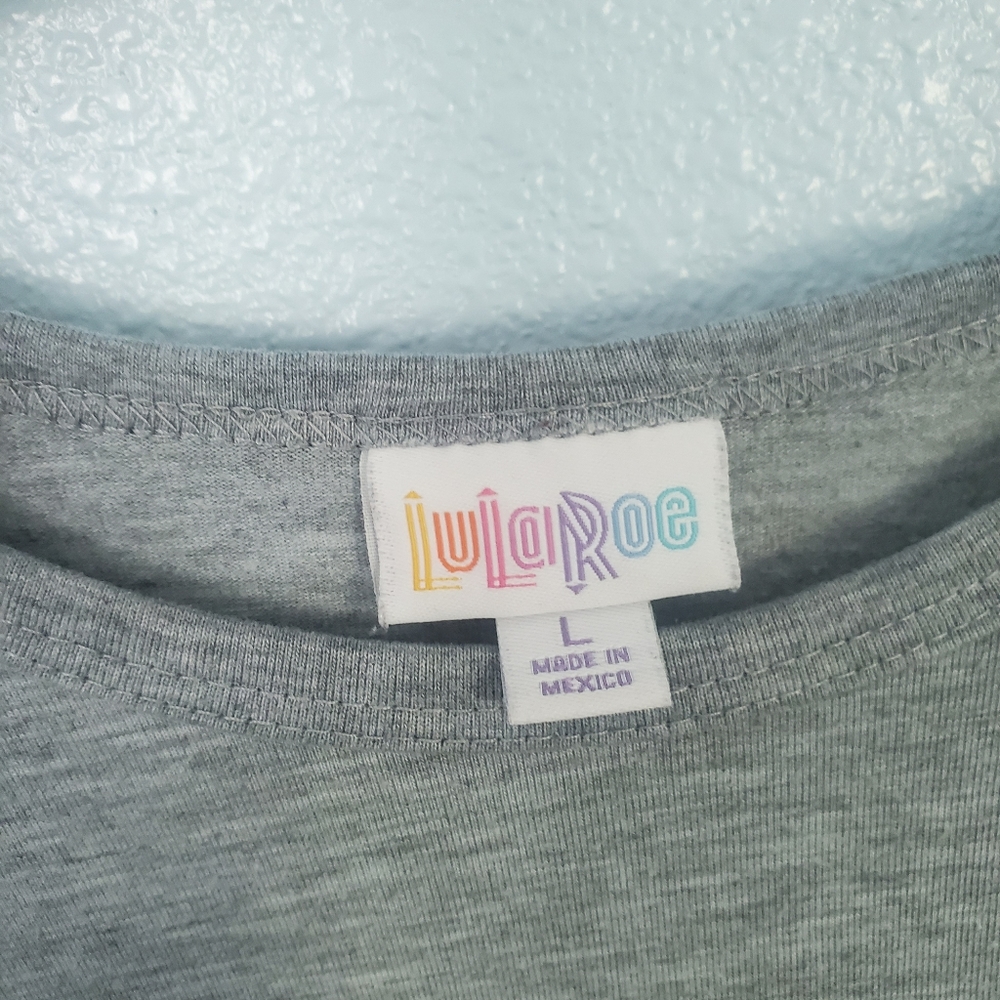 Lularoe Randy Shirt - Picture 2 of 3